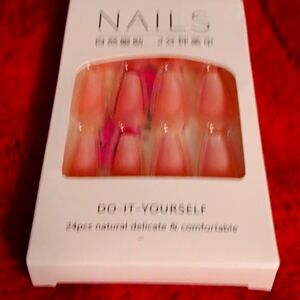 PRESS ON NAILS. 24pack of pink coffin style, finger nails.